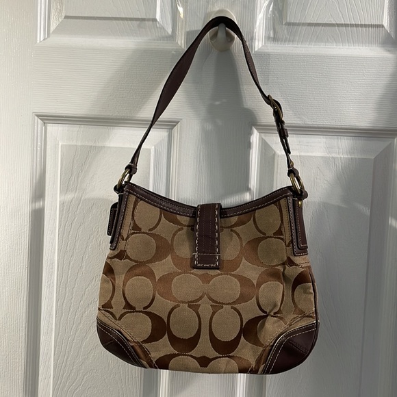 Coach Bag - Picture 5 of 8